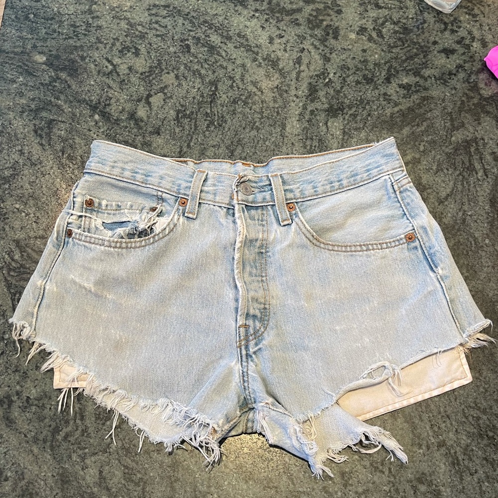 Vintage Levi Jean shorts best fit size 26/27